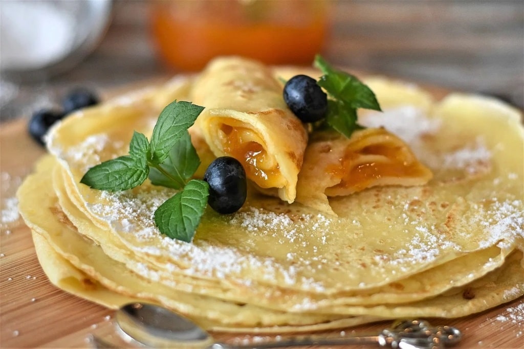 Crêpes maison : secrets d'une pâte légère